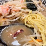 用戶對於元祖 糸島ラーメン銅羅 福岡空港店的評論圖