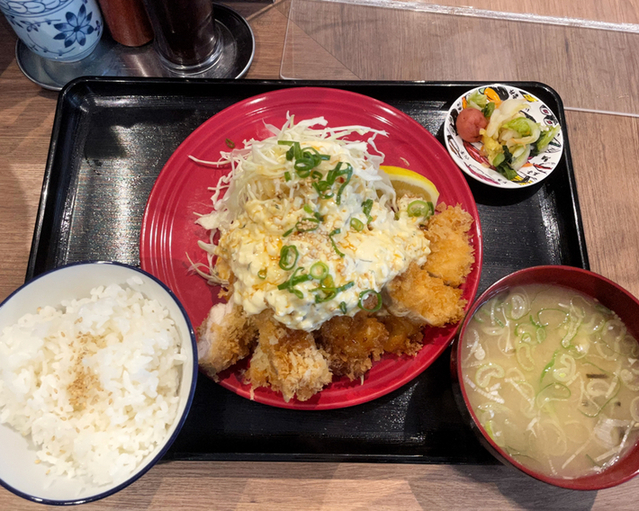 用戶對於とりかつ たるたる 金いろ的評論圖