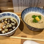 User's review image for ハちゃんラーメン