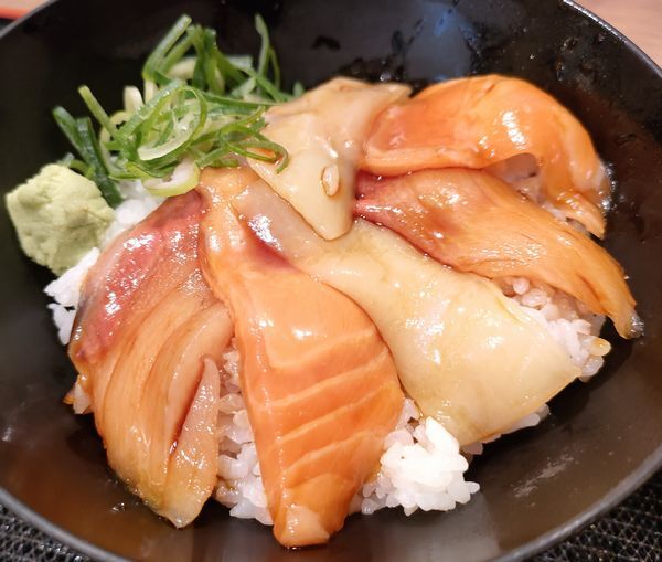 用户对于海鮮丼の駅前 阪神梅田店的评论图