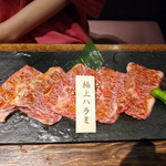 用户对于和牛焼肉ブラックホール 池袋西口店的评论图