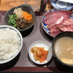 用户对于日本酒と焼肉 吉岡太一的评论图