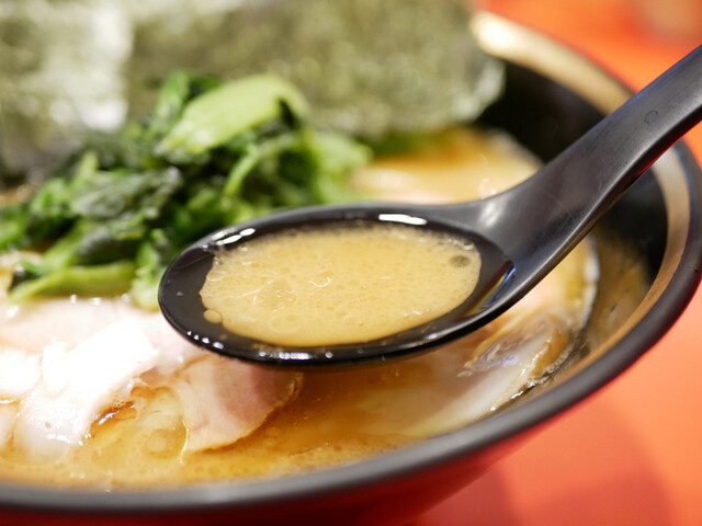 用戶對於横浜家系総本山 吉村家直系店 ラーメン内田家的評論高清圖