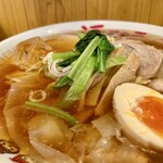 用户对于ワンタンメンの満月 三鷹店的评论图