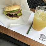 用戶對於NANA CAFE的評論圖