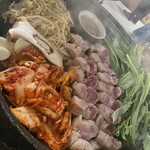 User's review image for サムギョプサル×韓国料理 コギソウル 梅田お初天神店
