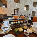 User's review image for adee