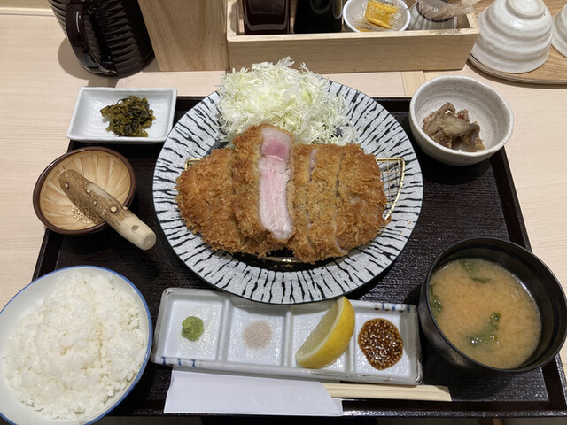 用戶對於とんかつ 知青的評論高清圖