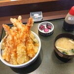 用户对于レストランひまわり イーストモール店的评论图