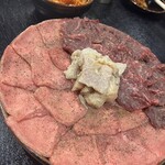 用户对于広尾 焼肉 暴飲暴食的评论图