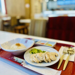 用户对于Ya Kun Kaya Toast 霞が関ビル店的评论图