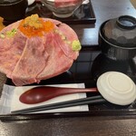 用戶對於吉祥寺 肉ドレス海鮮丼 渋谷道玄坂店的評論圖