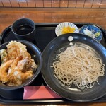 用户对于帯広 そば処 カブト的评论图