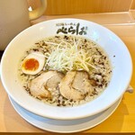 User's review image for 泡系しおとんこつラーメン べらしお 総本店