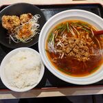 用户对于同福居的评论图