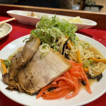 用戶對於中洲の屋台 小島商店 feat シラチャンラーメン的評論圖