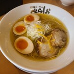User's review image for 泡系しおとんこつラーメン べらしお 総本店