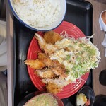 用戶對於とりかつ たるたる 金いろ的評論圖