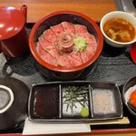 用户对于焼肉食道 しんしん的评论图