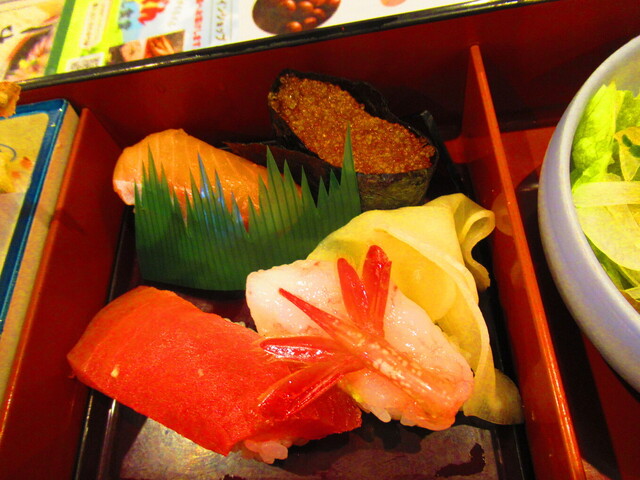 用户对于和食レストランとんでん 厚別店的评论高清图