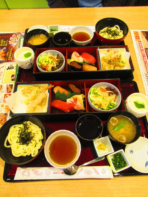 用户对于和食レストランとんでん 厚別店的评论高清图
