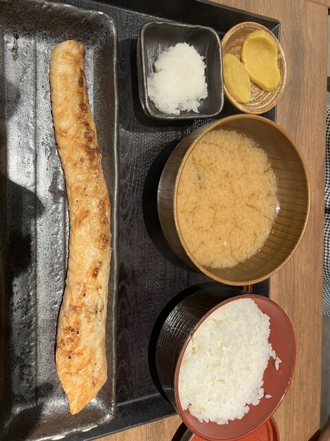 用戶對於炭火焼干物定食 しんぱち食堂 エミオ田無店的評論高清圖