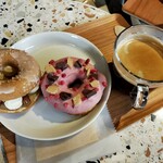 用户对于NAYAMACHI DONUTS 君に、あげる的评论图