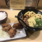 用戶對於元祖肉肉うどん 中洲店的評論圖