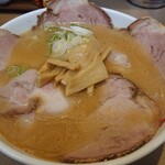 用户对于旭川ラーメン ななし的评论图