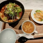 用戶對於神戸元町ドリア 阪急32番街店的評論圖