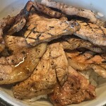 用户对于炭火焼豚丼 七凛茶屋坊ず的评论图