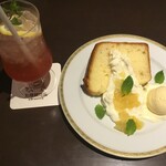用户对于丸福珈琲店 ルクアイーレ店的评论图