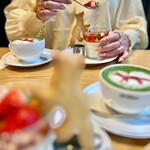 用户对于Cafe Kitsune ShinPuhKan Kyoto的评论图