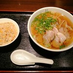 用户对于レストランシェル的评论图