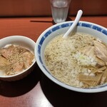 用户对于らーめん竹馬的评论图