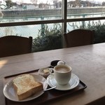 User's review image for パティスリー フラワー 竹内街道軽里店