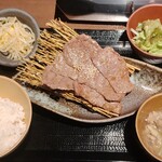 用户对于焼肉 BASE 架的评论图
