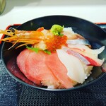 用户对于海鮮丼の駅前 阪神梅田店的评论图