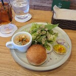 用户对于LAUGH cafe的评论图