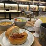 用戶對於LAMP LIGHT BOOKS CAFE的評論圖