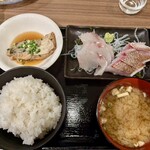 用户对于鮮魚と 絆 馬もつの店的评论图