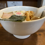 用户对于江戸前煮干中華そば きみはん 総本店的评论图