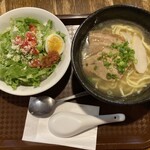 用户对于なんくる食堂的评论图