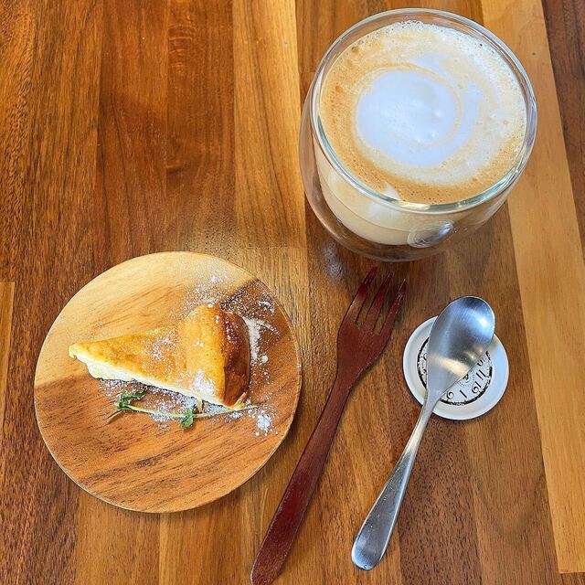 用户对于ブラスカフェ的评论高清图