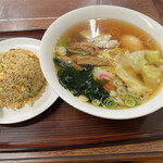 用戶對於丸子飯店的評論圖