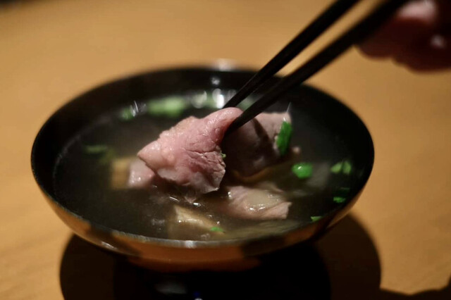 用戶對於神楽坂 囲炉裏 肉よろず的評論高清圖