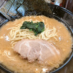 用戶對於横浜家系ラーメン 極豚家的評論圖