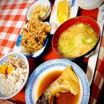 User's review image for 中央市場食堂