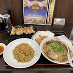 用戶對於餃子の王将 天満橋OMMビル店的評論圖