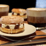 用户对于NAYAMACHI DONUTS 君に、あげる的评论图